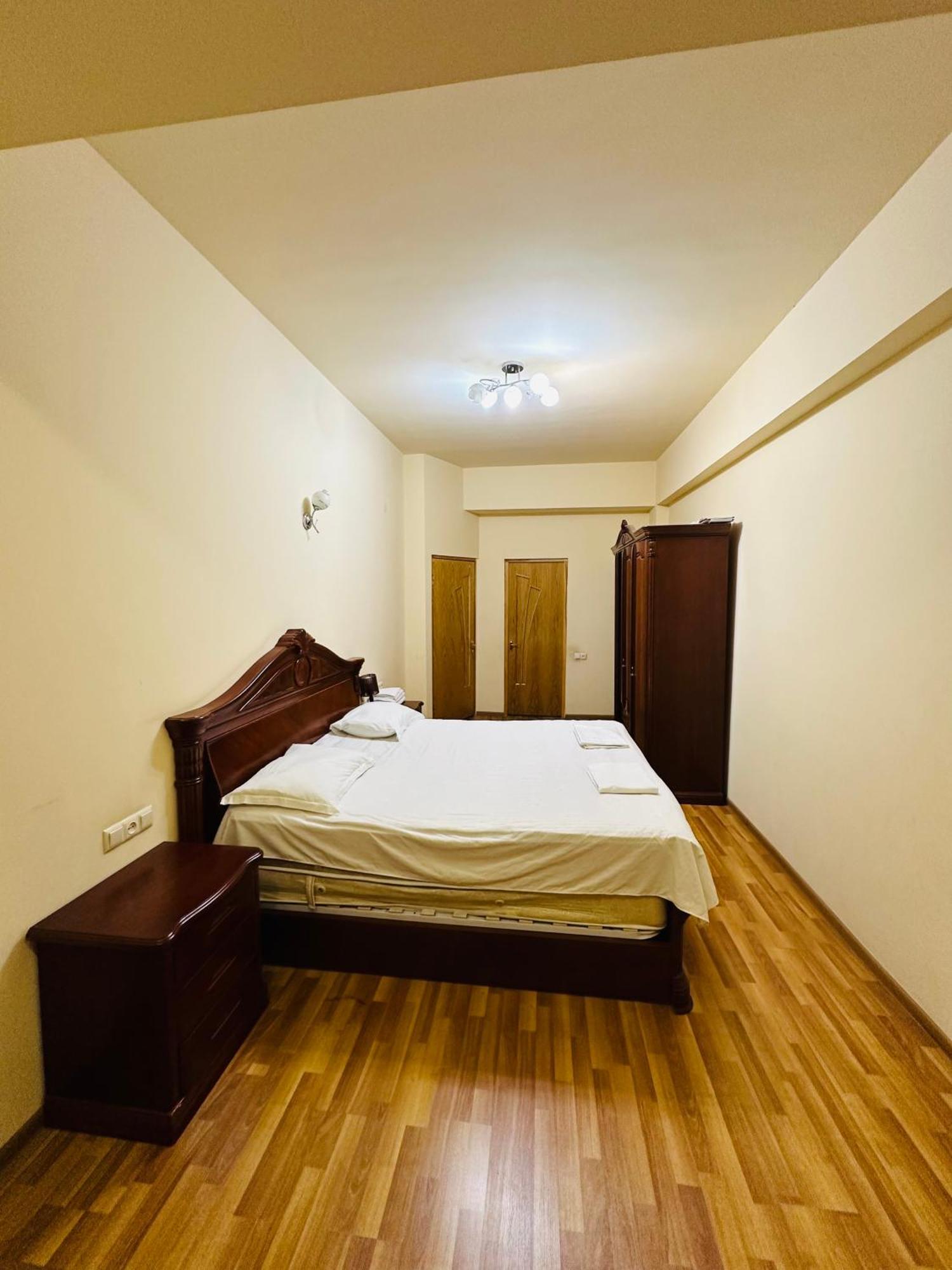 Sakharov Residence, Small Center Jerevan Exteriör bild